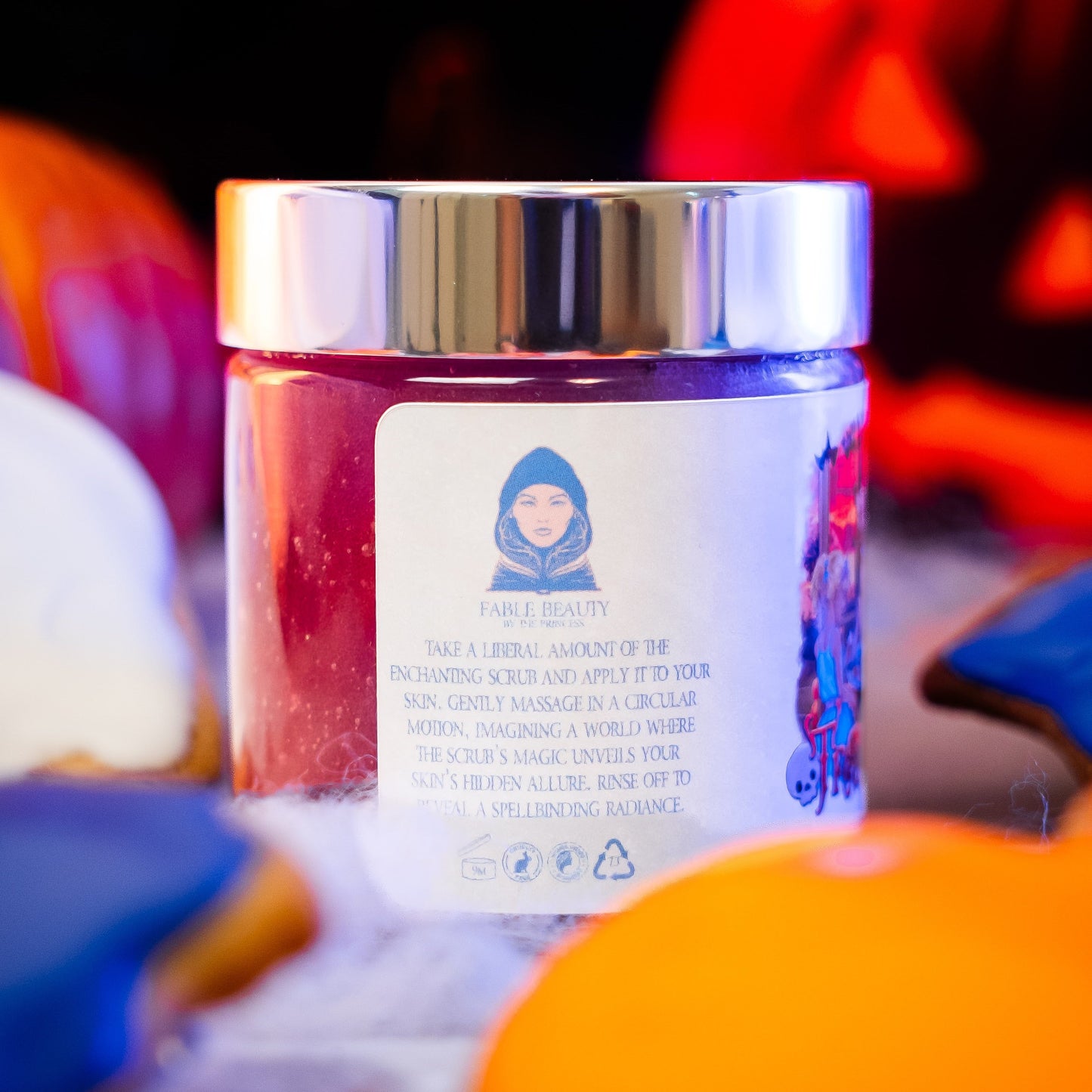 Treatress - Magical Sugar Scrub - Cinnamon Sugar Cookies, Vanilla Extract, Warm Nutmeg