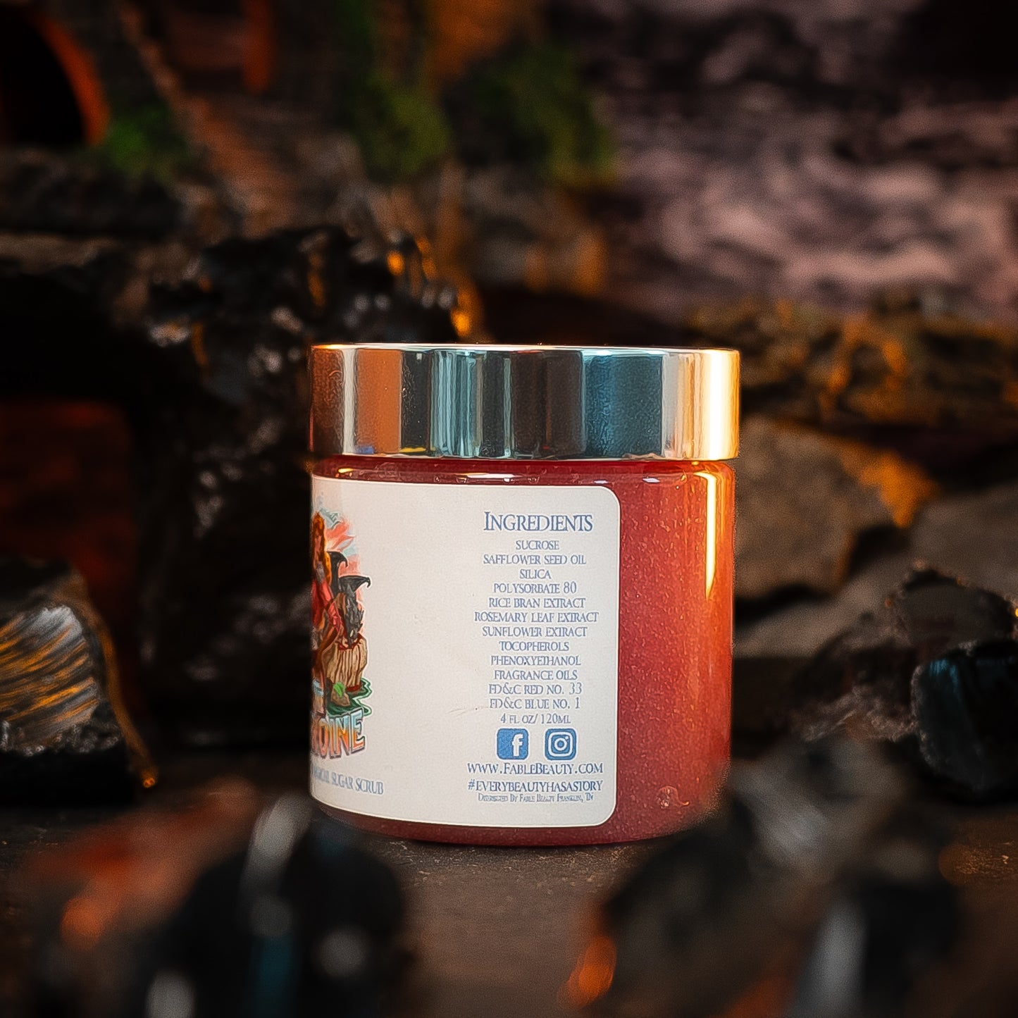 The Heroine - Magical Sugar Scrub - Golden Vanilla Peach, Smoky Leather, Cashmere Musk