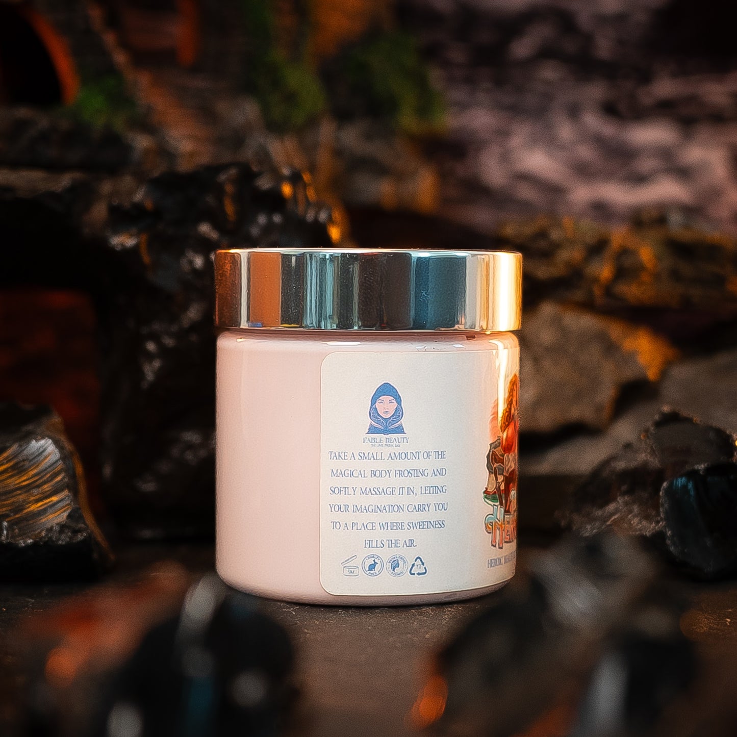 The Heroine - Body Frosting - Golden Vanilla Peach, Smoky Leather, Cashmere Musk