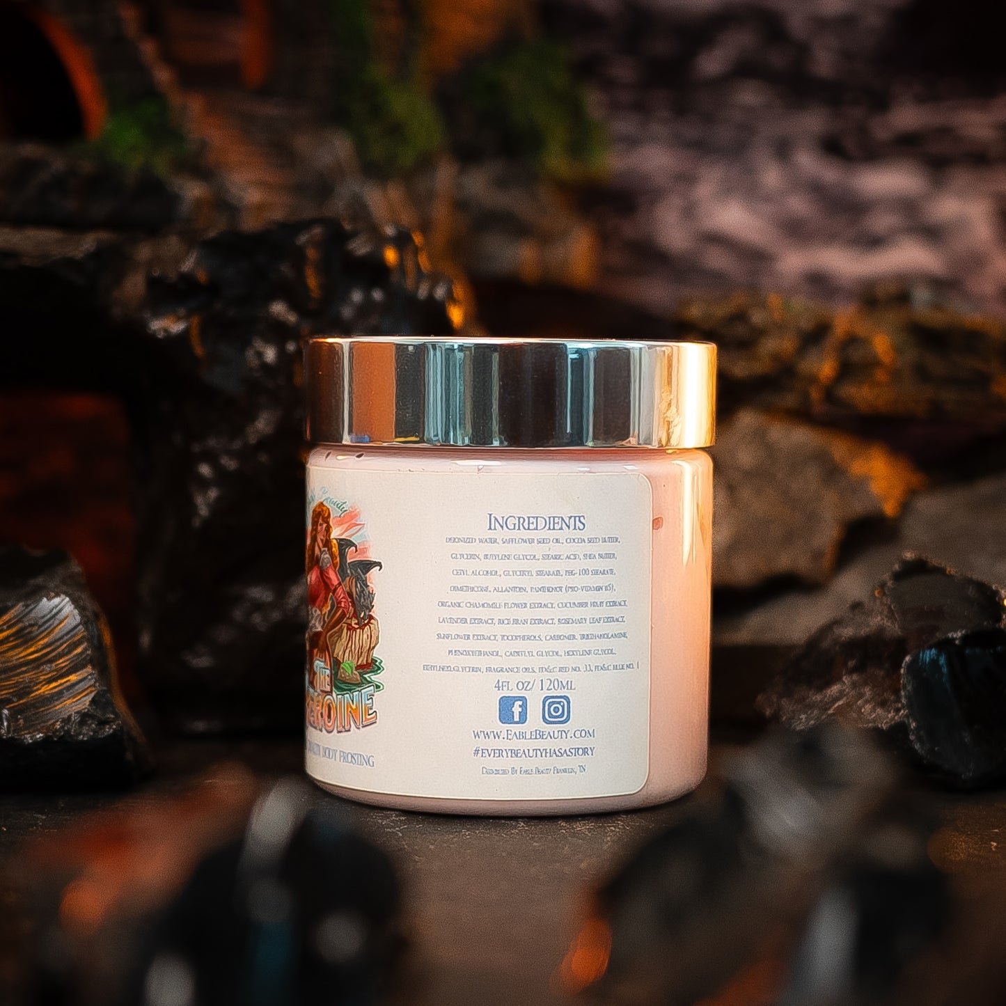 The Heroine - Body Frosting - Golden Vanilla Peach, Smoky Leather, Cashmere Musk