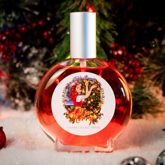 Miss Merry - Perfume - Apple Spice, Cranberry Marmalade, Cozy Christmas Tree