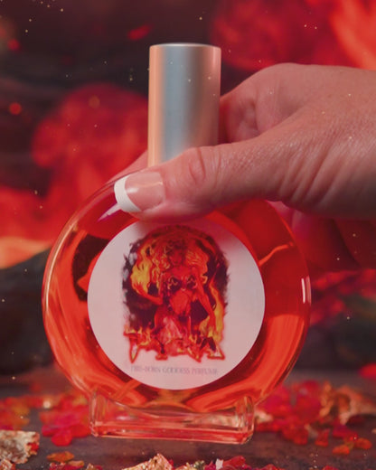 Pyra - Perfume - Smooth Palo Santo, Invigorating Mandarin, Coconut Shavings